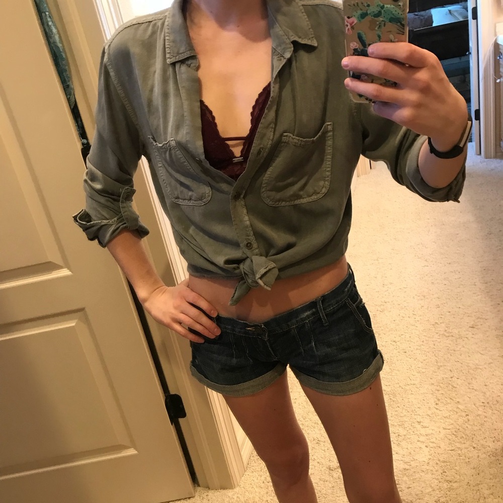 🤖Rock & Republic Boyfriend Button Down 🤖